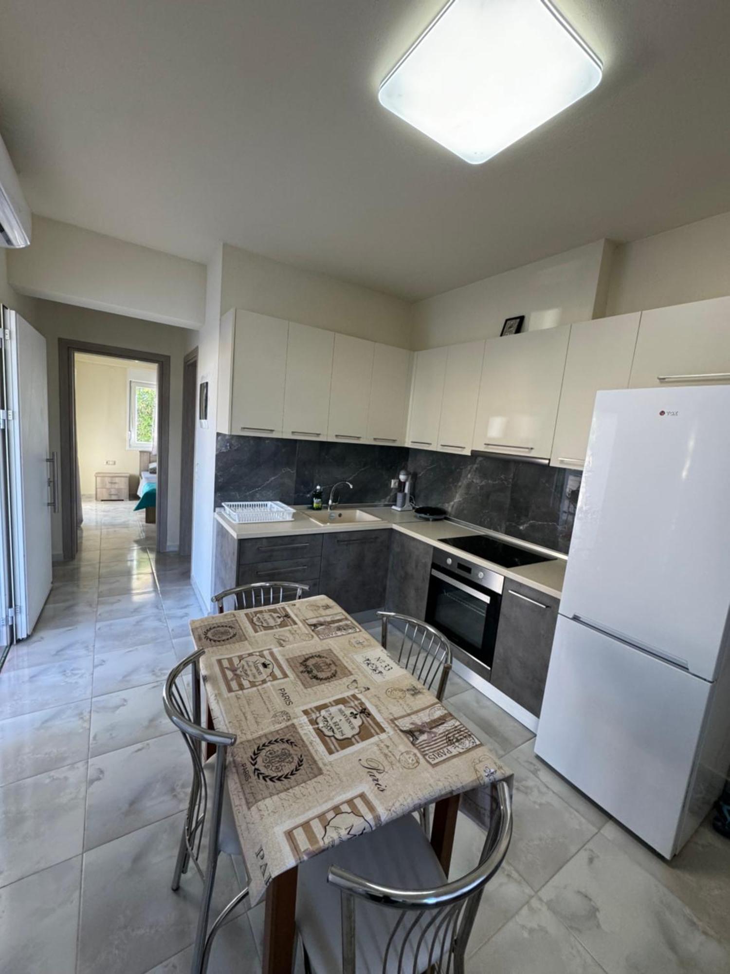 Adoniss Apartmentss Paralia Dionysiou Luaran gambar