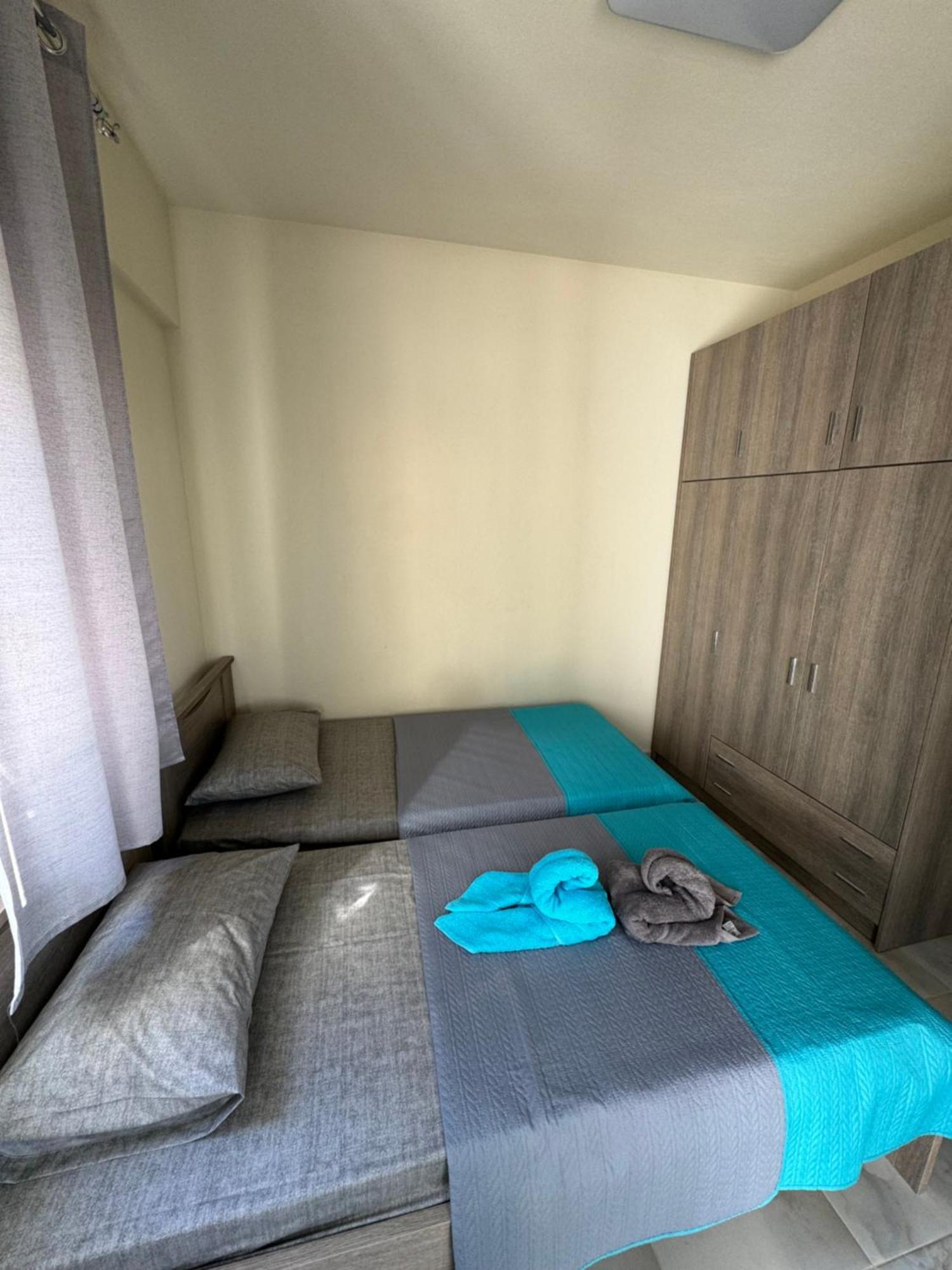 Adoniss Apartmentss Paralia Dionysiou Luaran gambar