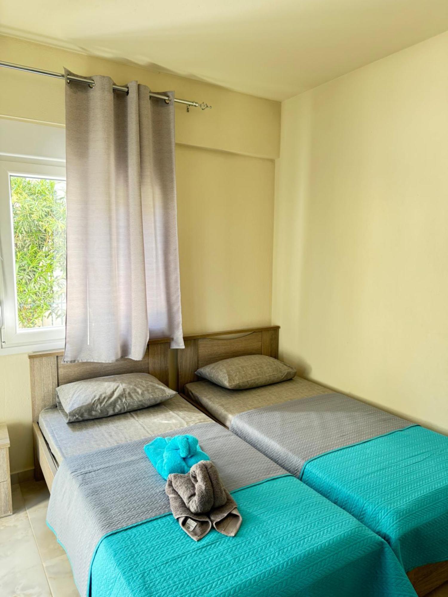 Adoniss Apartmentss Paralia Dionysiou Luaran gambar